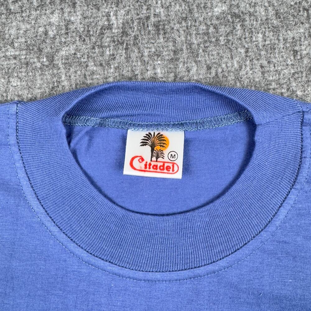Vintage Mauritius Yacht Club T-Shirt Men's Medium Blue Ocean Private Rich‎ NWT - Picture 4 of 7